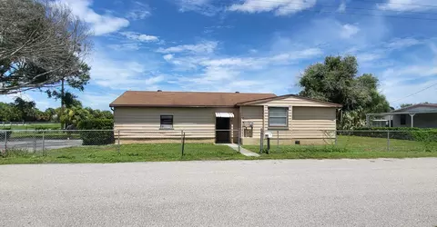 1013 9th St, Okeechobee, FL 34974 photo 13