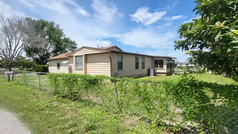 1013 9th St, Okeechobee, FL 34974 photo 17