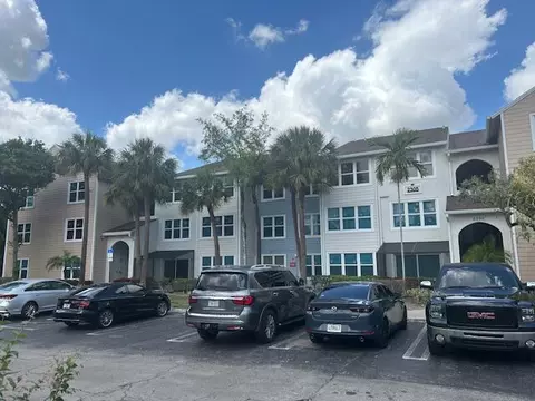 2305 N Congress Ave #28, Boynton Beach, FL 33426