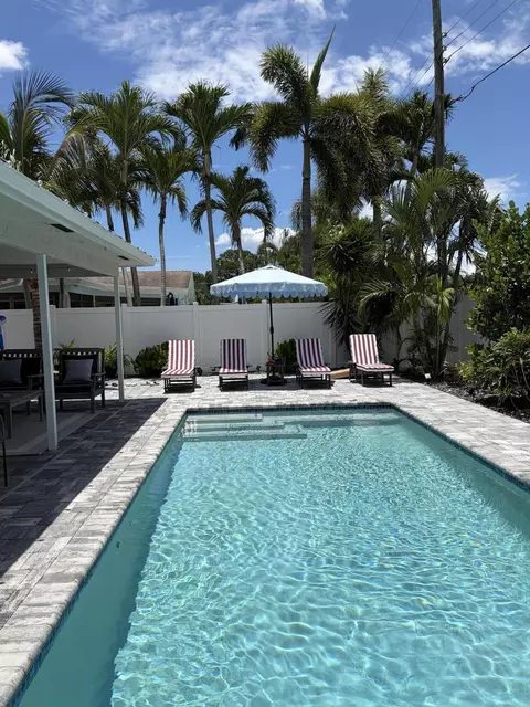2527 SW 12th St, Boynton Beach, FL 33426
