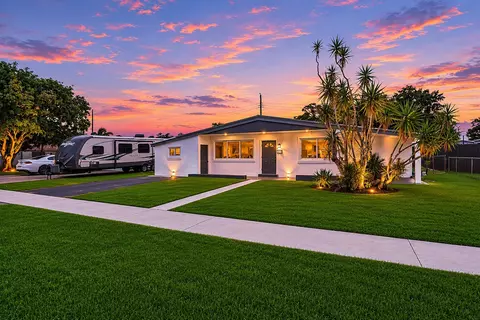620 N 66th Ave, Hollywood, FL 33024