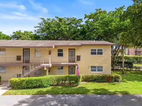 7360 NW 1st St NW #208, Margate, FL 33063