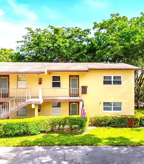 7360 NW 1st St NW #208, Margate, FL 33063