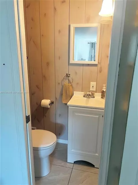 8564 SW 15th Ct, Davie, FL 33324 photo 9