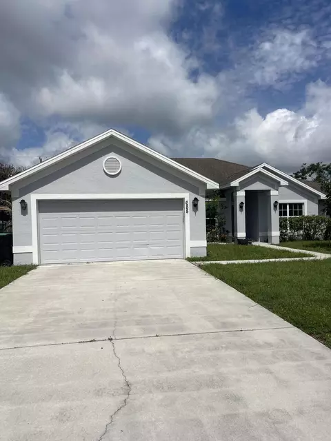 688 SW Heather St, Port Saint Lucie, FL 34983