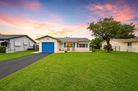 9505 NW 73rd St, Tamarac, FL 33321