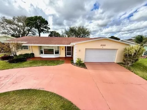 2000 NW 86th Ter, Pembroke Pines, FL 33024