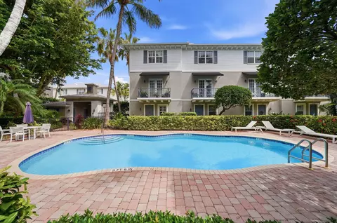 2265 NE 9th Ave, Wilton Manors, FL 33305
