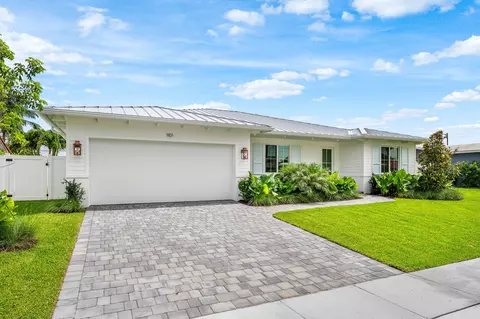 1101 SW 13th Dr, Boca Raton, FL 33486