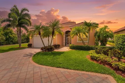 8192 Spyglass Dr, West Palm Beach, FL 33412