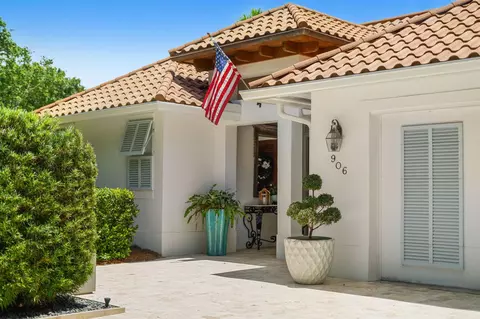 906 Jasmine Ln, Vero Beach, FL 32963