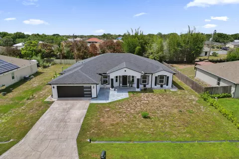 757 SW Jacoby Ave, Port Saint Lucie, FL 34953