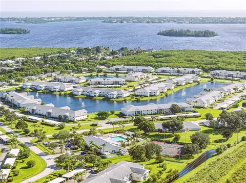 464 Grove Isle Cir #464, Vero Beach, FL 32962