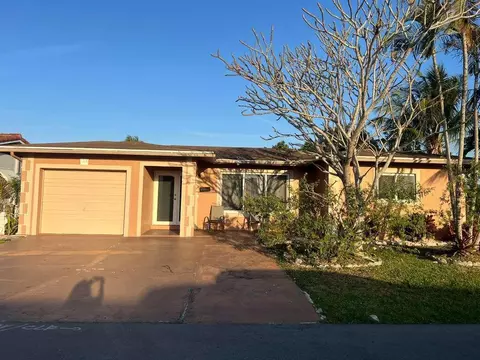 6100 NW 73rd Ter, Tamarac, FL 33321