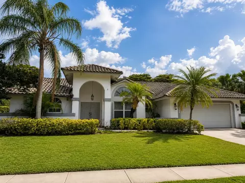 2825 NW 29th Dr, Boca Raton, FL 33434