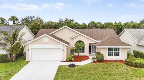 234 Moccasin Trl W, Jupiter, FL 33458