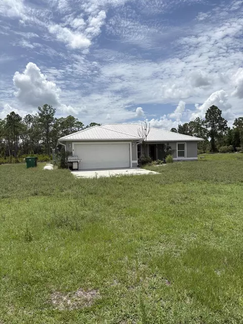 2872 Secretariat Dr, Labelle, FL 33935