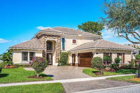 9105 Equus Cir, Boynton Beach, FL 33472