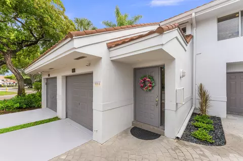 994 NW 93rd Ave, Plantation, FL 33324