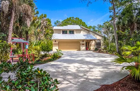 8259 155th Pl N, Palm Beach Gardens, FL 33418