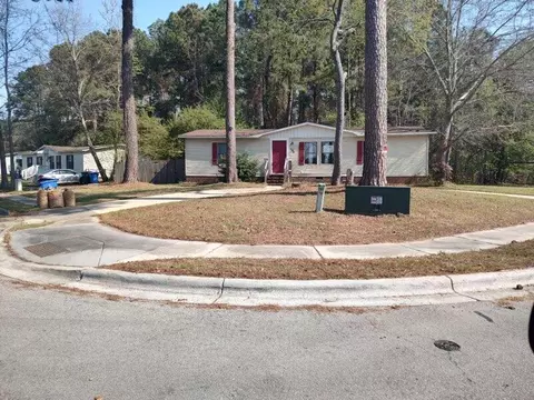 100 Rita Pl, Jacksonville, NC 28540