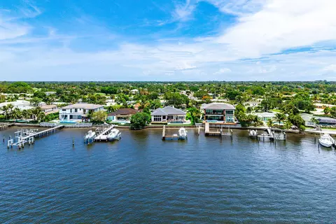View/Area - 47 River Dr, Tequesta, FL 33469 photo 8 of 12
