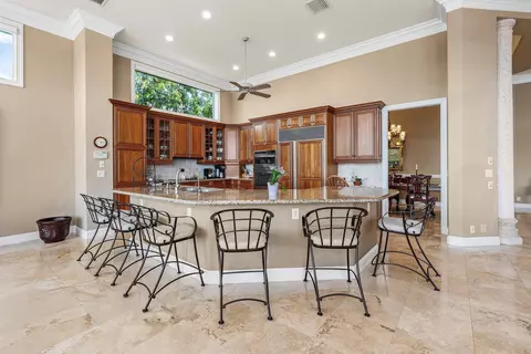 Kitchen - 47 River Dr, Tequesta, FL 33469 photo 2 of 4