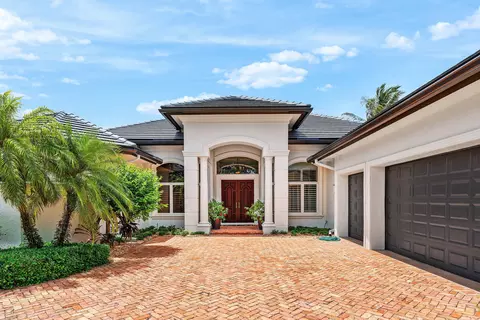 Exterior - 47 River Dr, Tequesta, FL 33469 photo 5 of 12