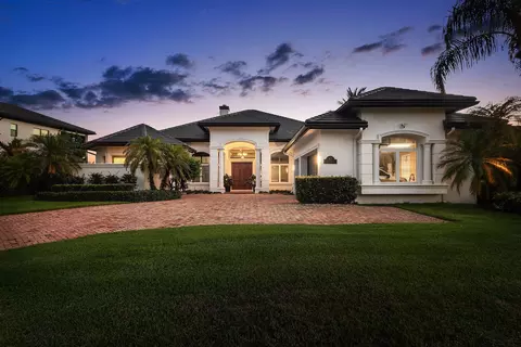 Exterior - 47 River Dr, Tequesta, FL 33469 photo 2 of 12
