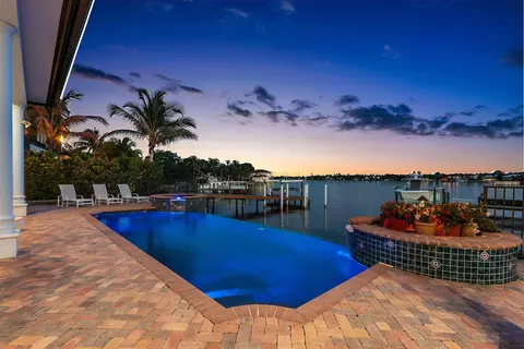 Exterior - 47 River Dr, Tequesta, FL 33469 photo 8 of 12