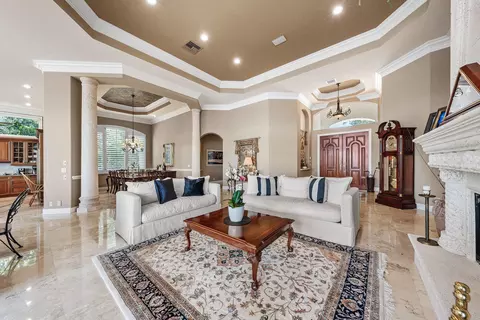 Living - 47 River Dr, Tequesta, FL 33469 photo 3 of 5