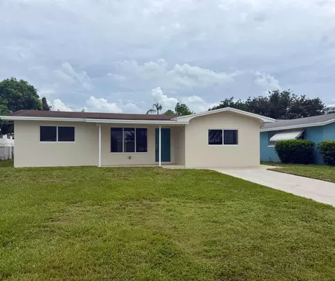 4142 Kirkland Ln, Lake Worth, FL 33461