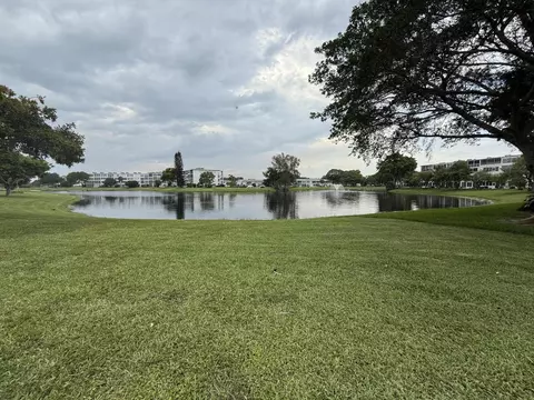 4021 Farnham #4021, Deerfield Beach, FL 33442