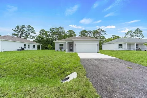 8226 104th Ct, Vero Beach, FL 32967