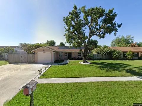 10150 Yeoman Ln, Royal Palm Beach, FL 33411