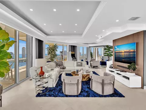 7000 Island Blvd #PH-06, Aventura, FL 33160