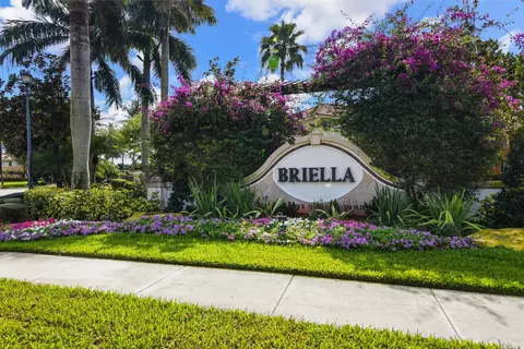 7392 Briella Dr, Boynton Beach, FL 33437