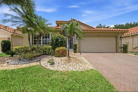 5081 Glenville Dr, Boynton Beach, FL 33437