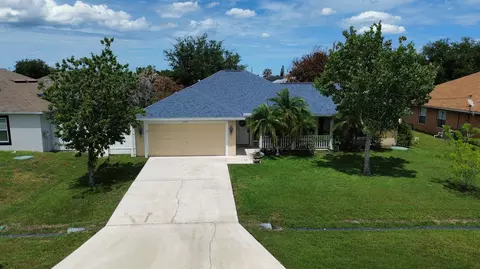 1773 SW Finch Ln, Port Saint Lucie, FL 34953