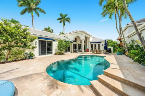 3507 NW Clubside Cir, Boca Raton, FL 33496