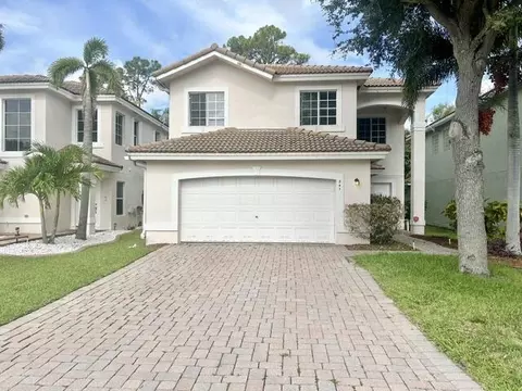 541 Alejandro Ln, West Palm Beach, FL 33413