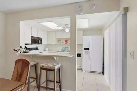 Kitchen - 3802 SE Jefferson St, Stuart, FL 34997 photo 1 of 3