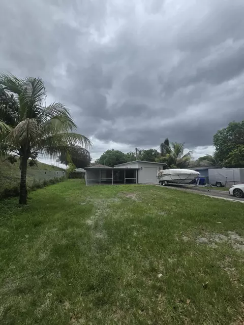 6209 Grant St, Hollywood, FL 33024