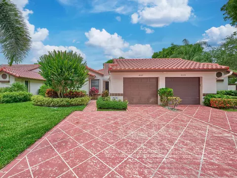 6067 Kings Gate Cir, Delray Beach, FL 33484