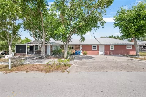 216 Micco Ave, Sebring, FL 33870