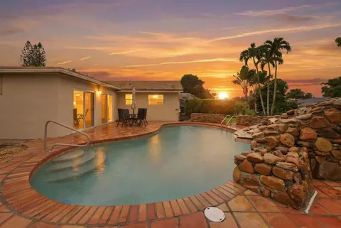 8386 Shadow Wood Blvd, Coral Springs, FL 33071