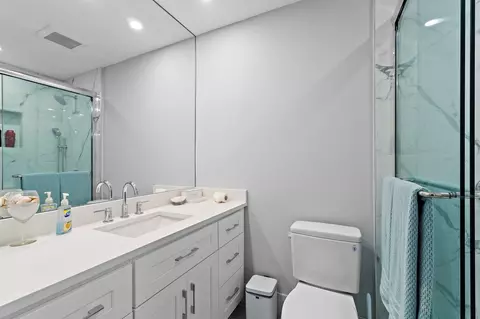 Bath - Undisclosed, Jupiter, FL 33477 photo 2 of 7