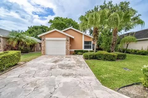 7601 Martinique Blvd, Boca Raton, FL 33433