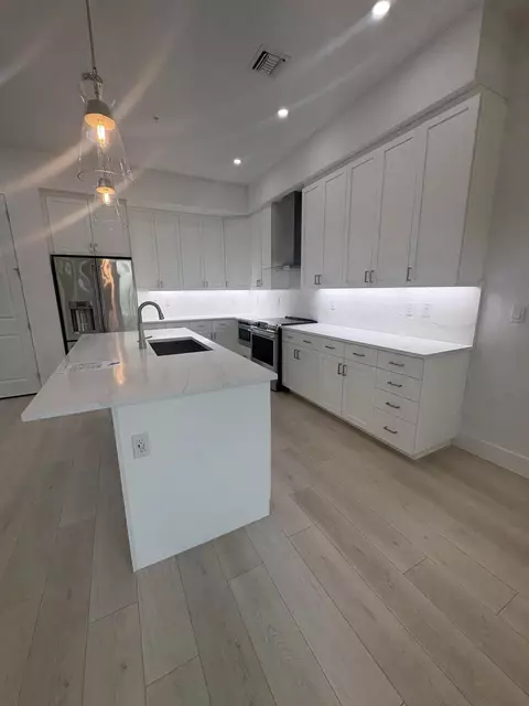 Kitchen - 115 Water Pointe Pl #34, Jupiter, FL 33477 photo 1 of 5