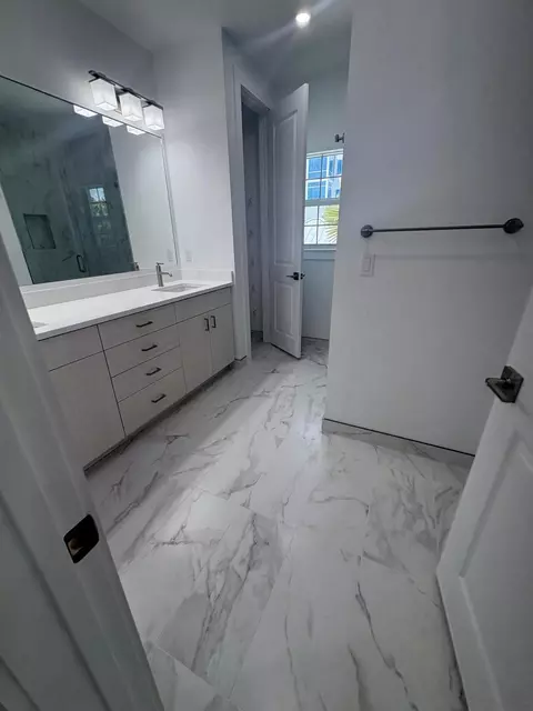 Bath - 115 Water Pointe Pl #34, Jupiter, FL 33477 photo 4 of 7